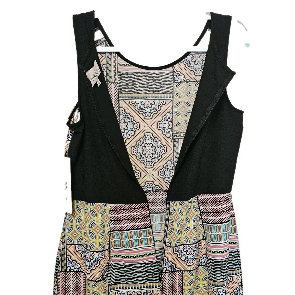 NWT Nicole Miller Dress Size 12 ‎ Sleeveless Colorful Geometric Print Zip Back
